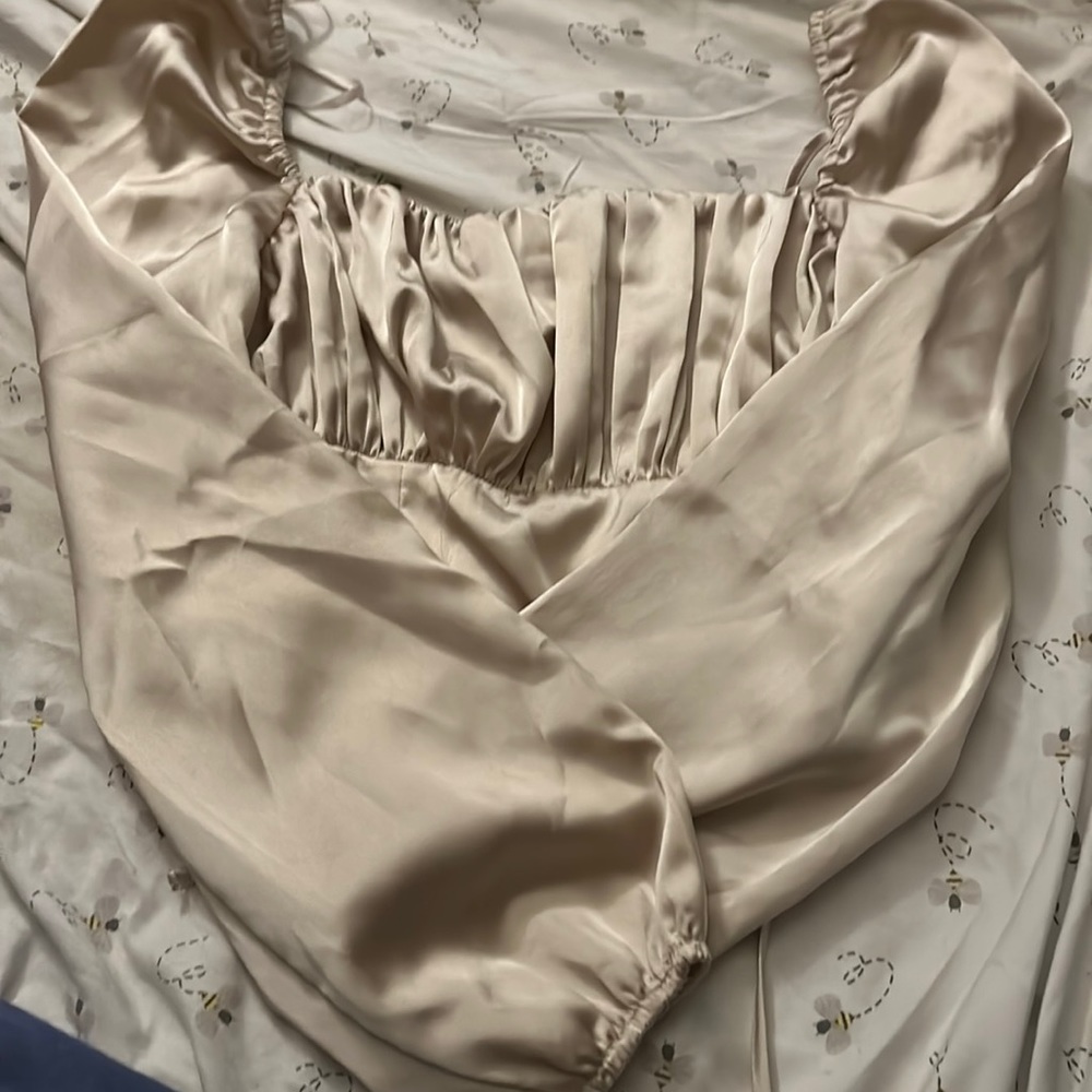 Cropped satin long sleeve shirt